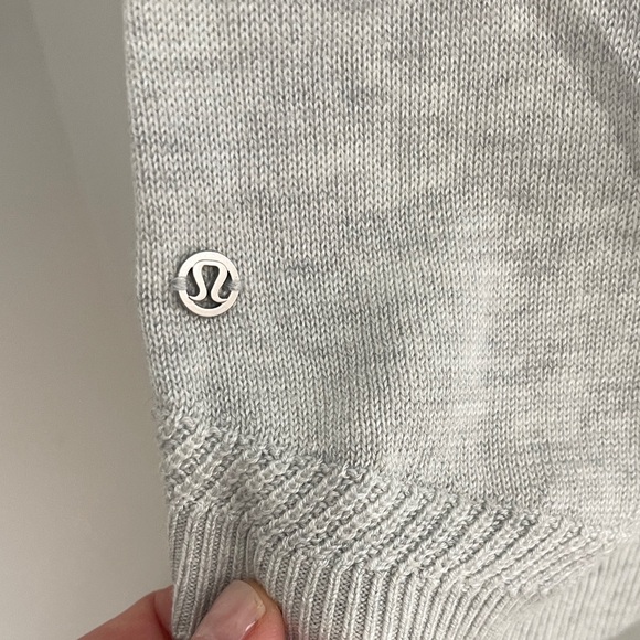 lululemon athletica Light Gray Long Sleeve backless Sweater - Picture 3 of 10